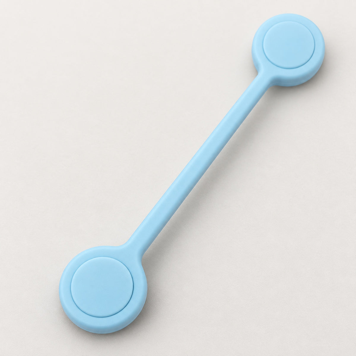 Silicone Magnetic Cable Tie — close-up